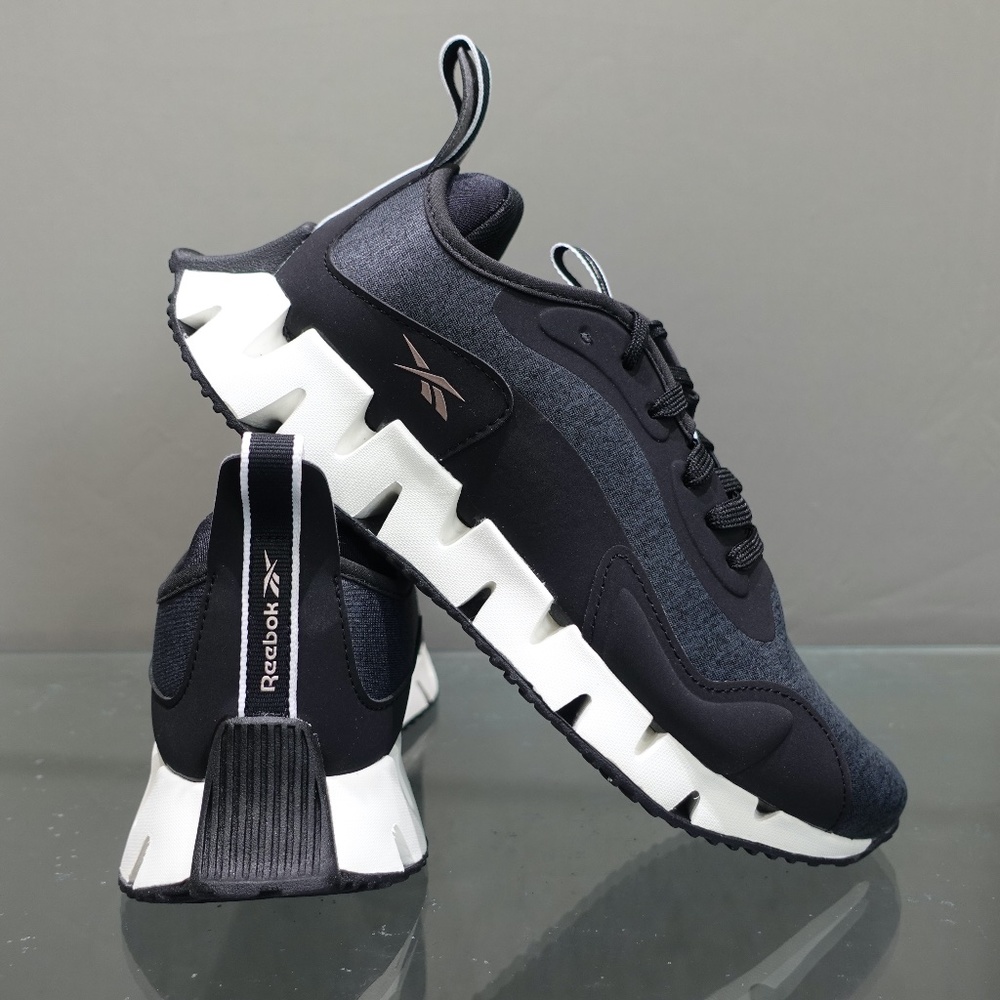 Reebok Zig Dynamica Women's Sneakers #871 - Picture 1 of 8